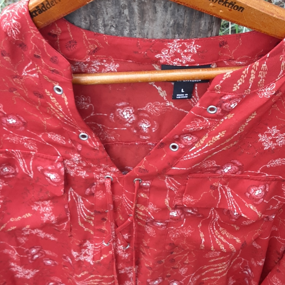 Blouse - Picture 2 of 4